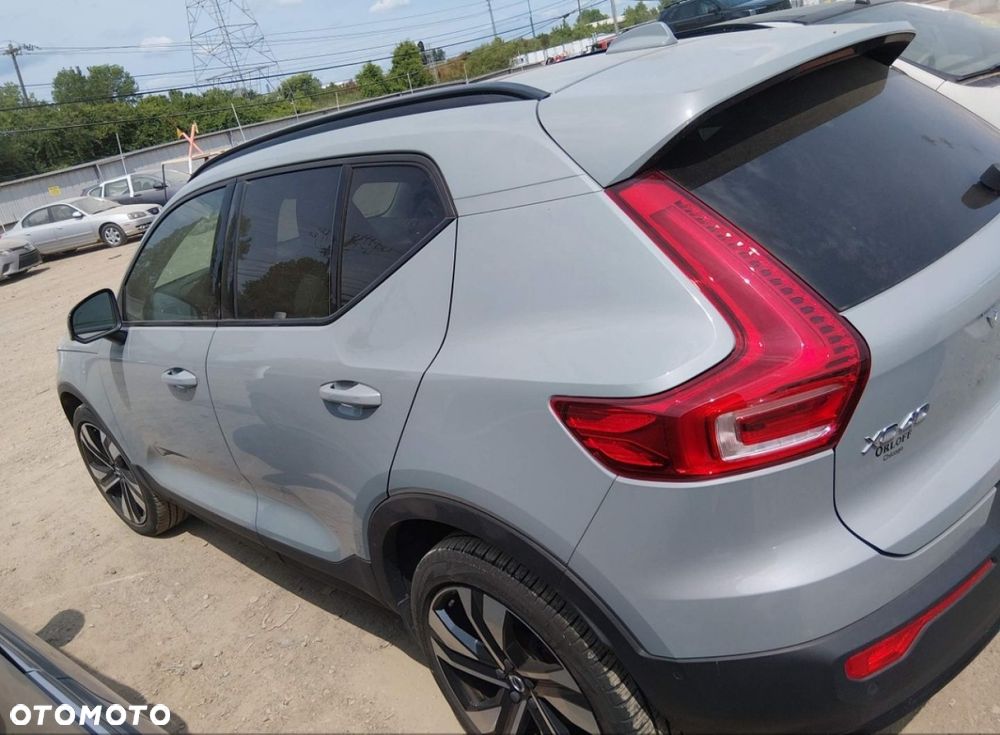 Volvo XC 40 - 6