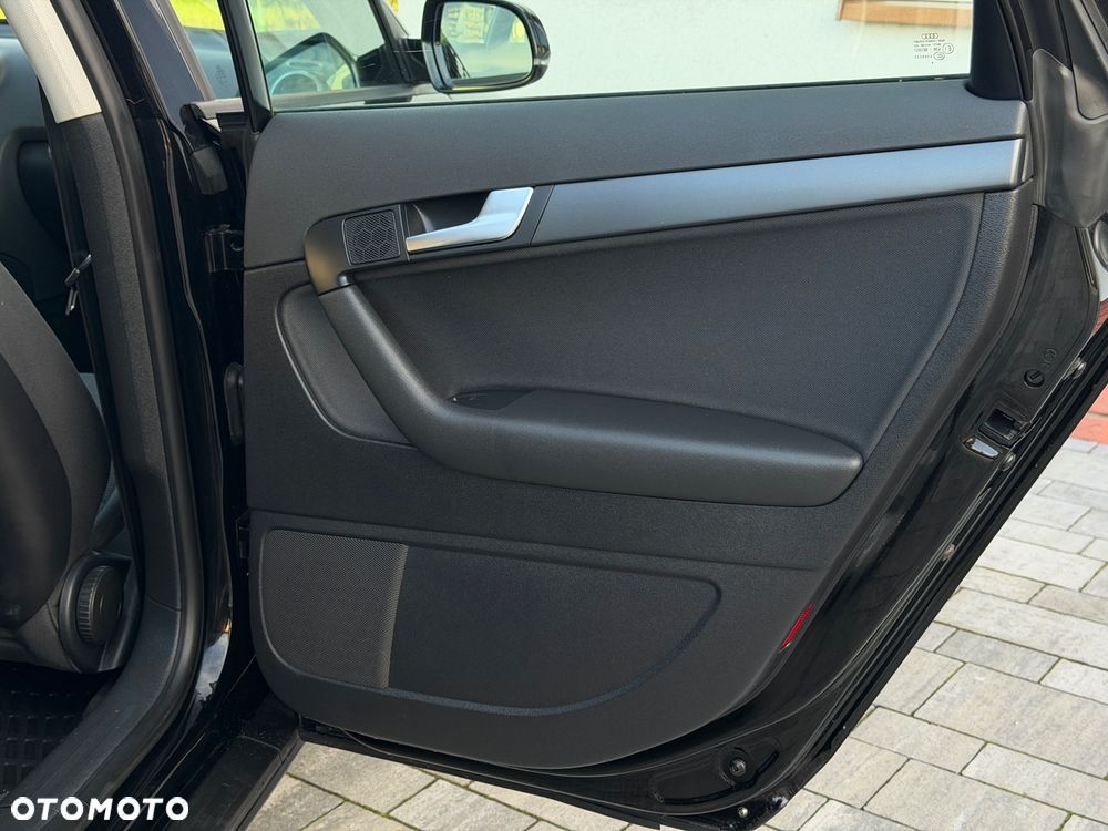 Audi A3 Sportback 1.6 Ambition - 32