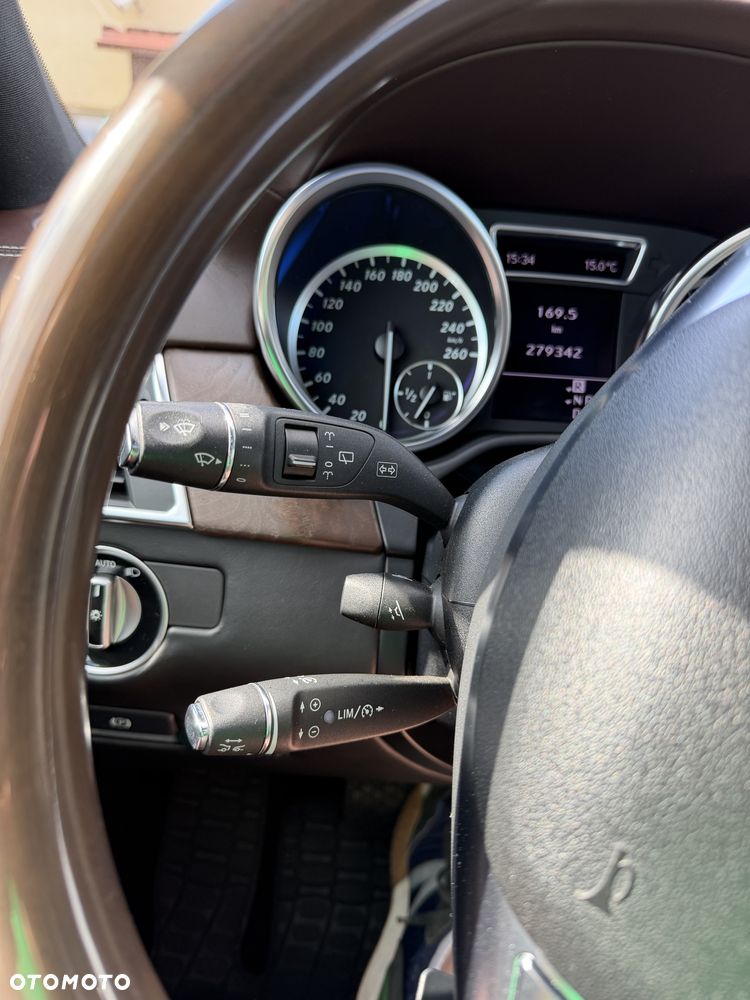 Mercedes-Benz ML 350 BlueTEC 4-Matic - 15
