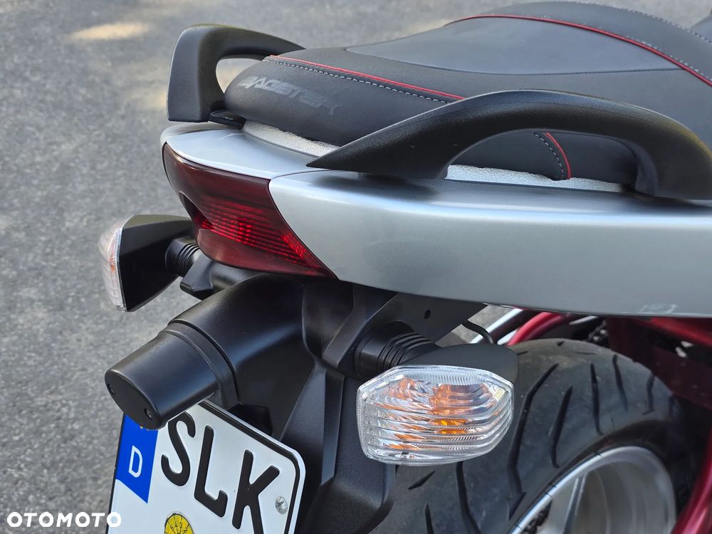 Kawasaki ER - 33