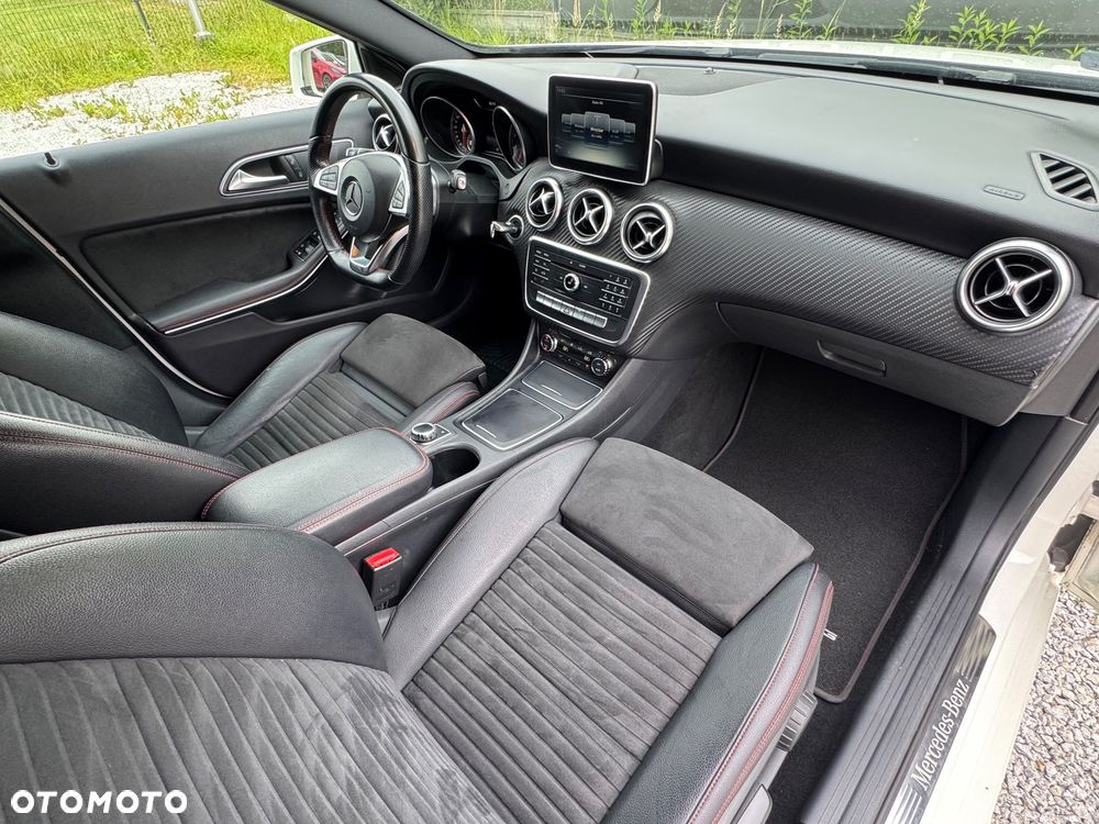 Mercedes-Benz Klasa A 180 7G-DCT AMG Line - 25