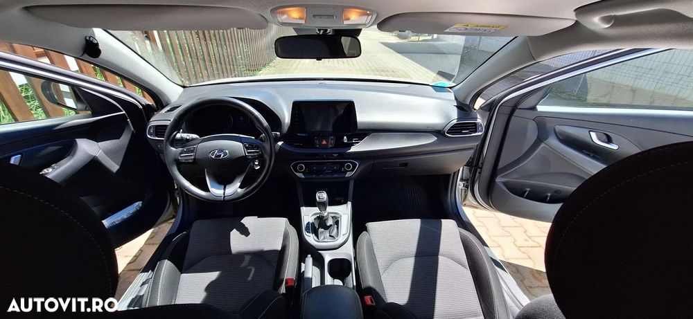 Hyundai i30 1.4 100CP 5DR M/T Comfort - 7