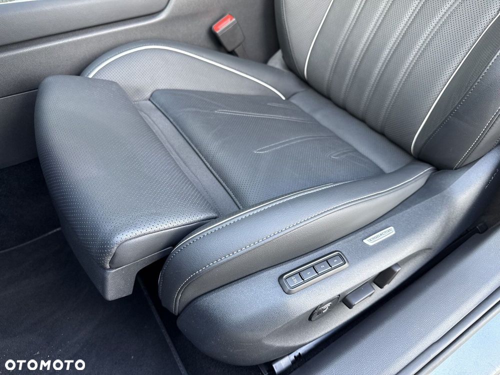 Volkswagen Passat Variant 2.0 TDI EVO Elegance DSG - 18