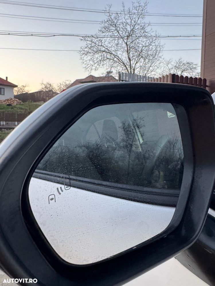 Toyota Yaris Cross 1.5 VVT-i HSD 4x2 Dynamic - 16