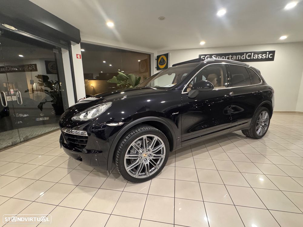 Porsche Cayenne - 4