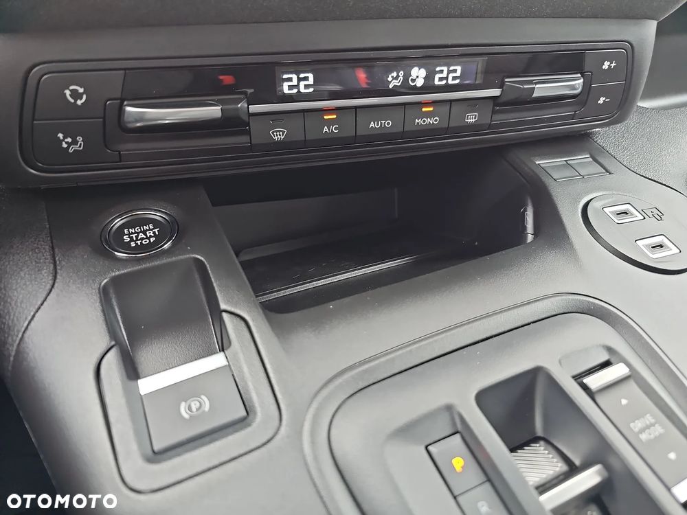 Peugeot Partner RIFTER 1.5 diesel 130KM automat - 22
