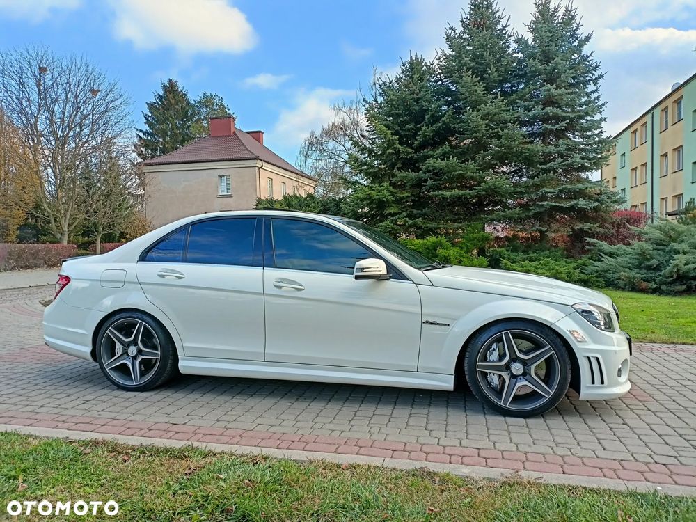 Mercedes-Benz Klasa C 63 AMG 7G-TRONIC SPORT EDITION - 5