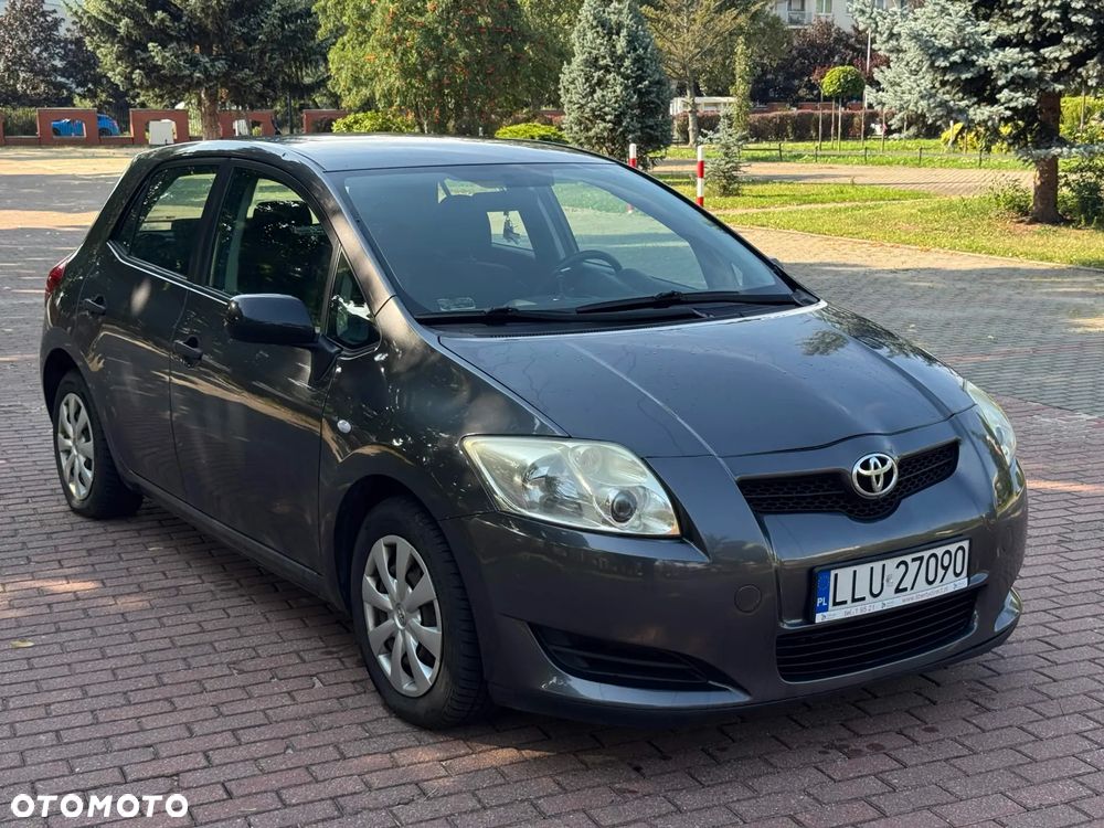 Toyota Auris 1.4 D-4D Terra - 1
