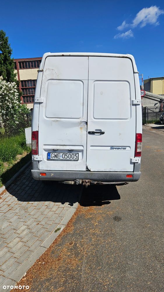 Mercedes-Benz Sprinter - 3