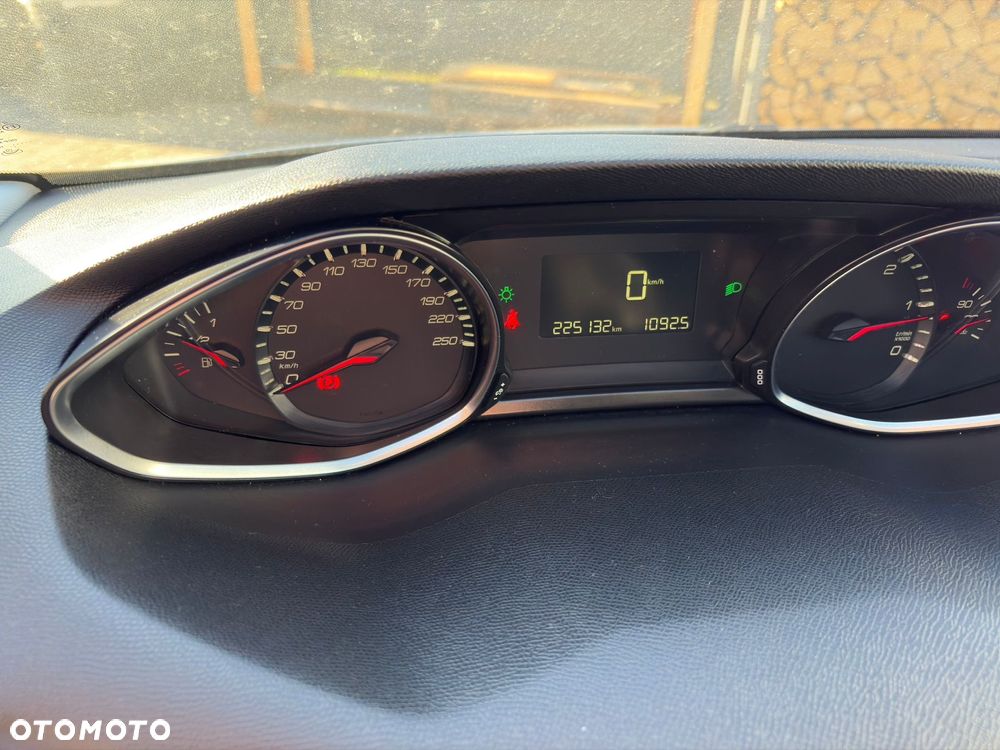 Peugeot 308 e-HDi 115 Stop & Start Allure - 9