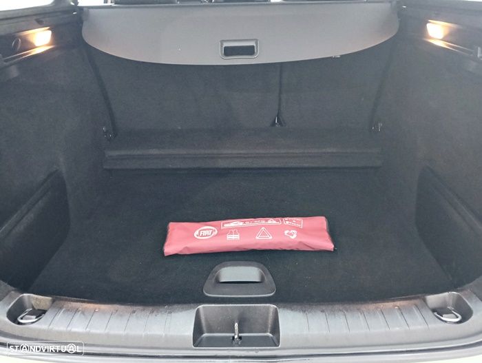 Fiat Tipo Station Wagon 1.3 M-Jet Lounge Tech - 52