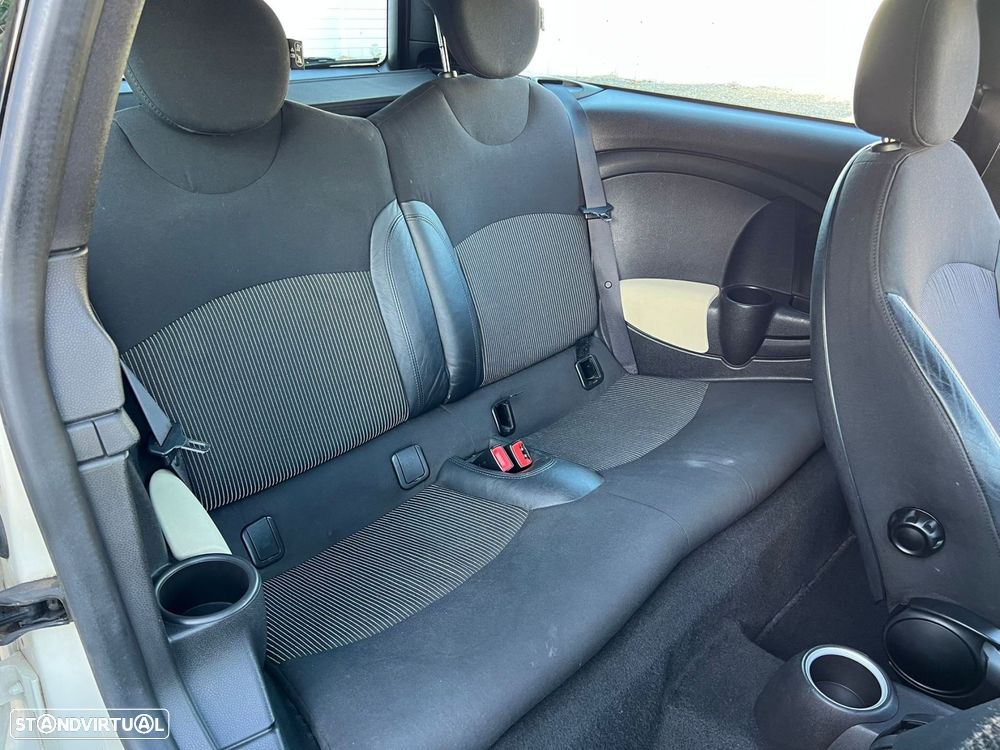 MINI Clubman Cooper D - 8