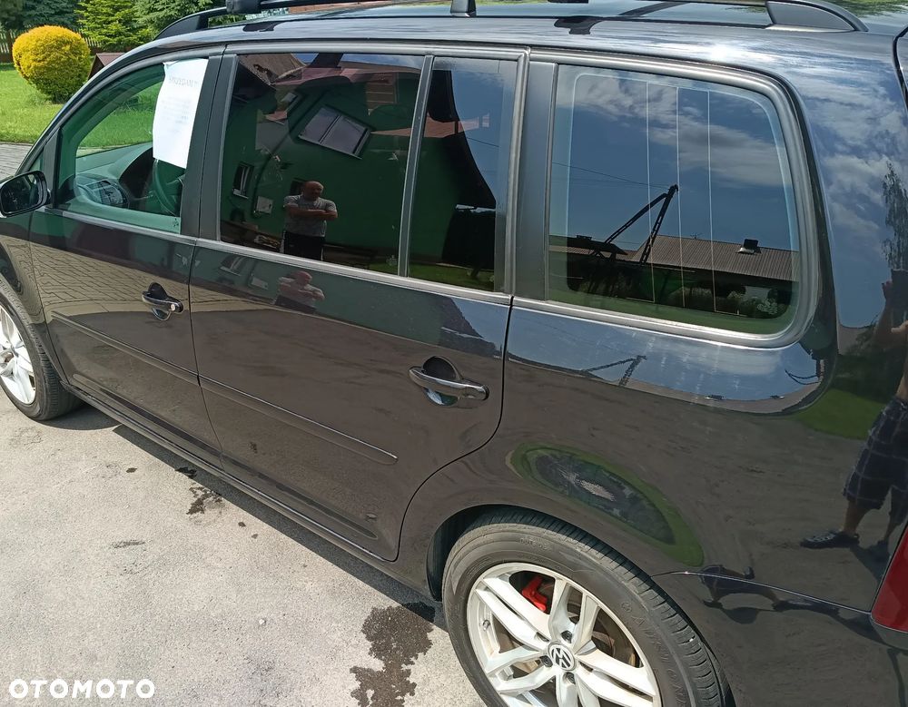 Volkswagen Touran 1.9 TDI Q-Line - 3