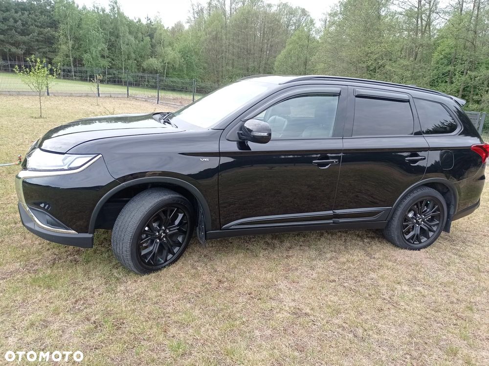 Mitsubishi Outlander - 8