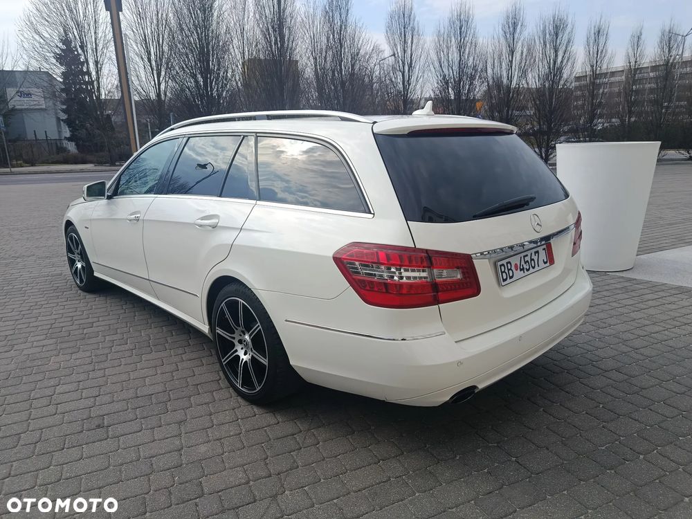 Mercedes-Benz Klasa E - 12