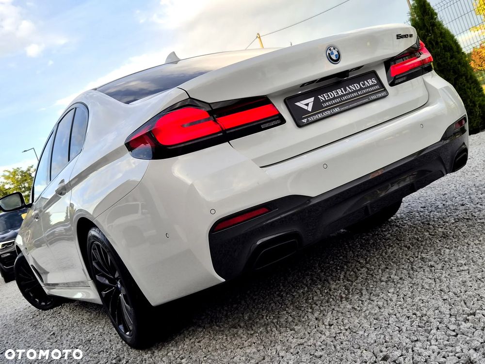 BMW Seria 5 520e M Sport sport - 38