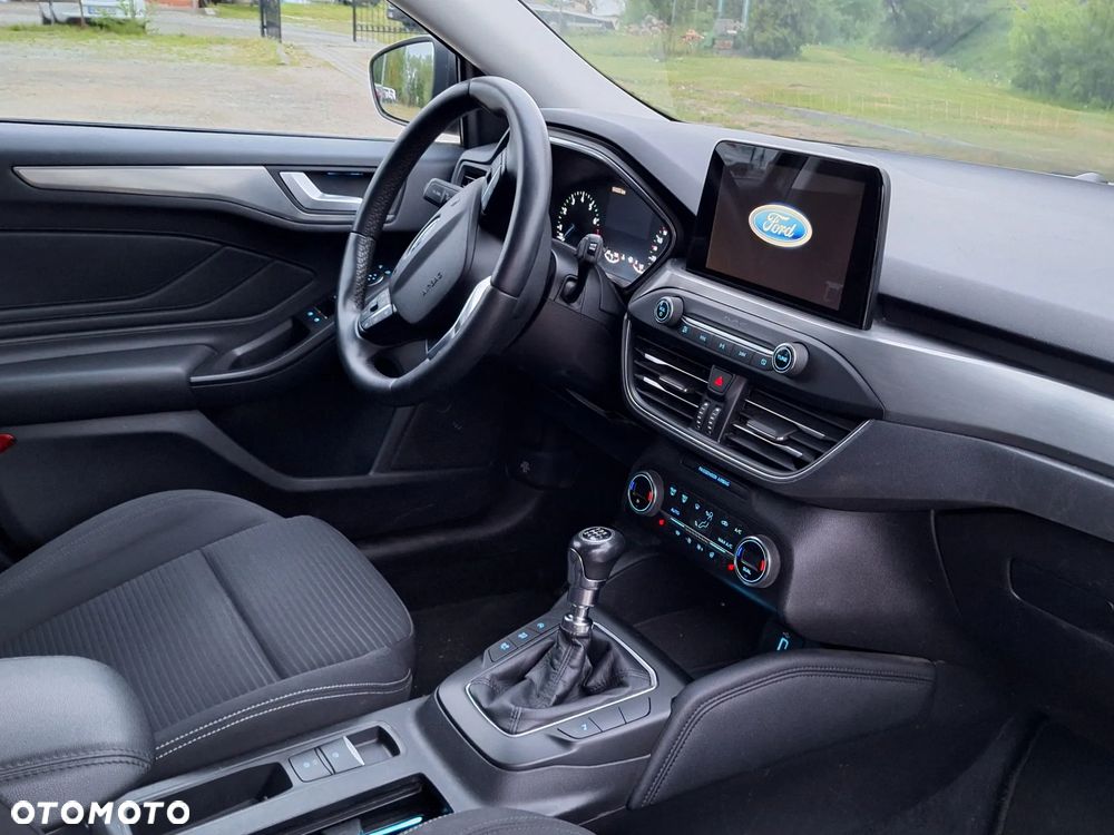 Ford Focus 1.0 EcoBoost Titanium Business - 9