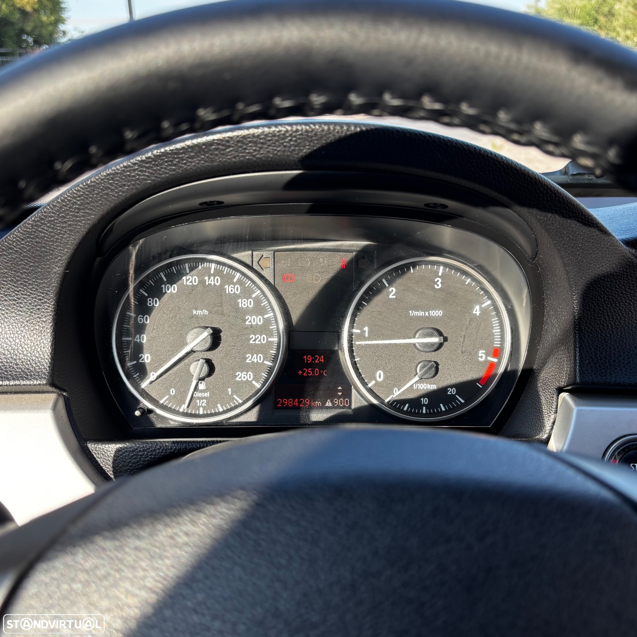 BMW 320 d Touring - 10
