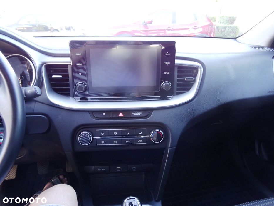Kia XCeed 1.5 T-GDI GT-Line - 23