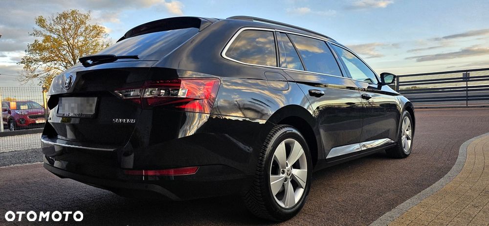 Skoda Superb 1.6 TDI Ambition - 11