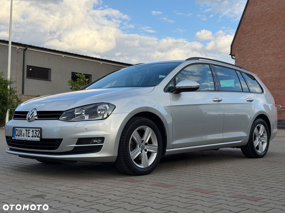 Volkswagen Golf 1.6 TDI DPF Highline - 12
