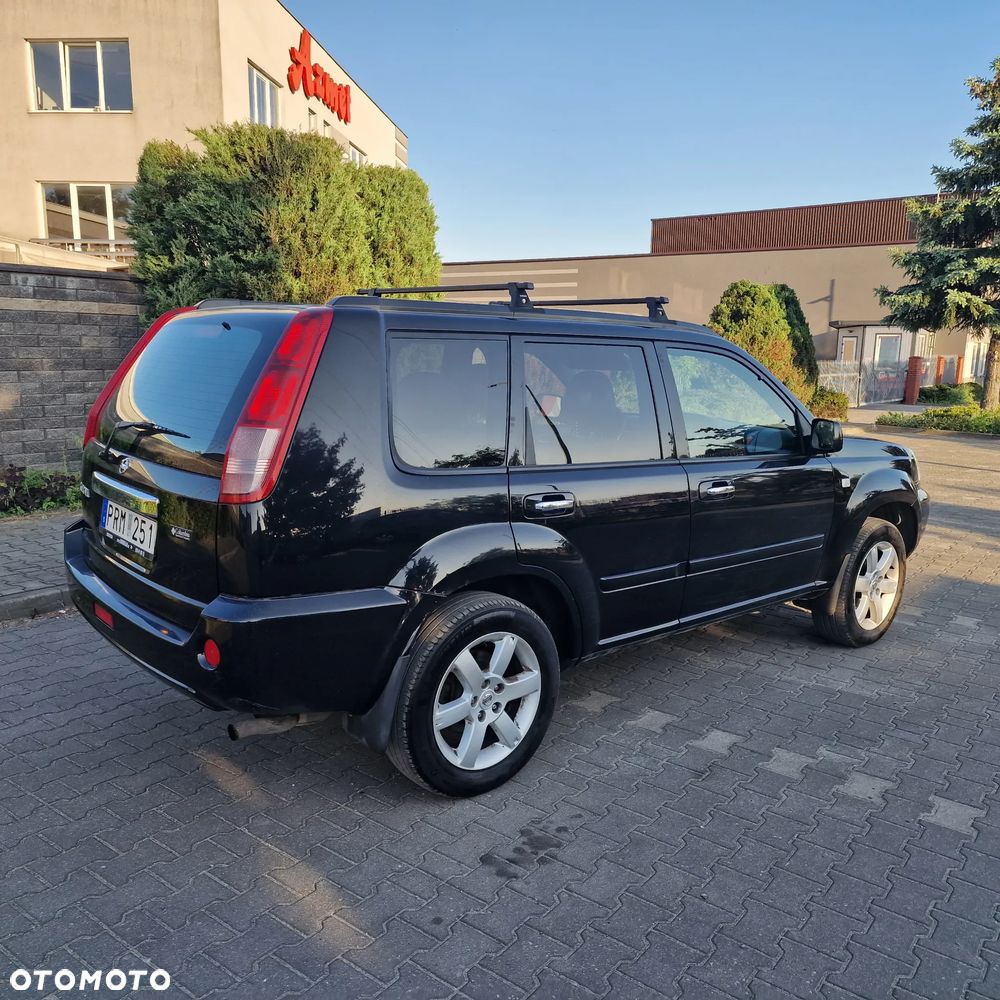 Nissan X-Trail - 2