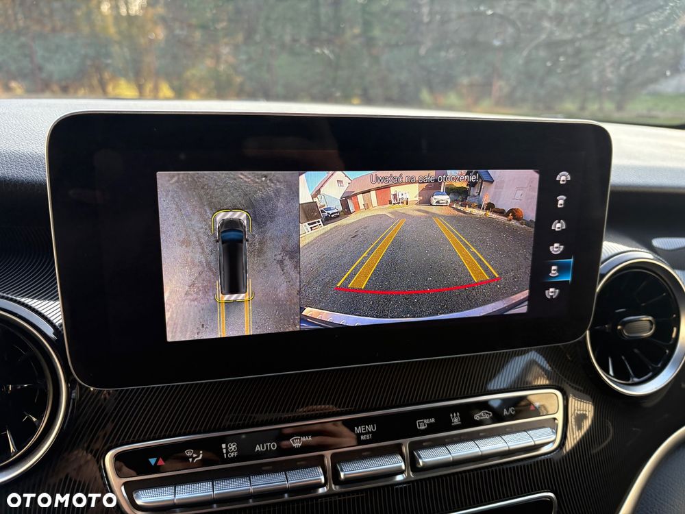 Mercedes-Benz Klasa V 300 d extralang 4Matic 9G-TRONIC Edition Edition 2023 - 38