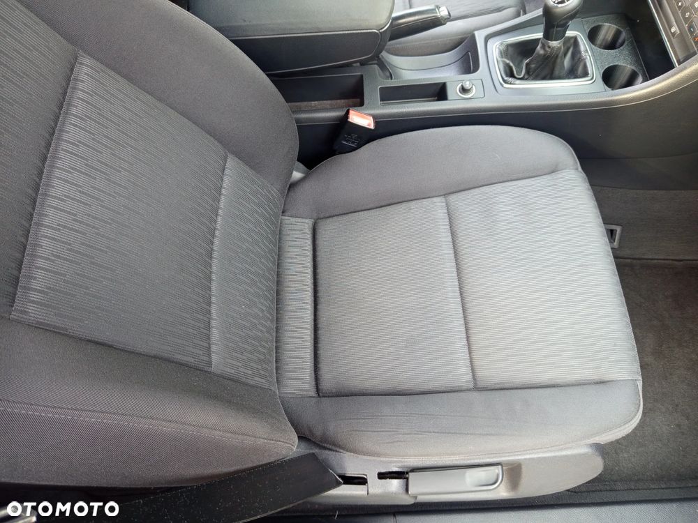 Audi A4 Avant 2.0 TDI DPF Quattro - 17
