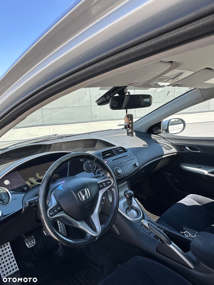 Honda Civic 2.2i-CTDi Executive NAVI - 6