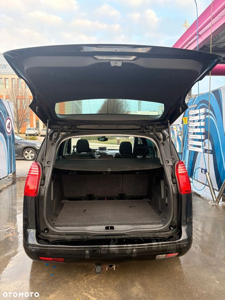 Peugeot 5008 HDI FAP 150 Family - 5