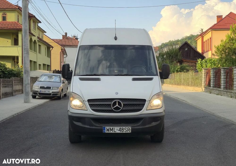 Mercedes-Benz Sprinter - 9