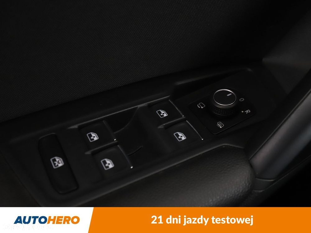 Volkswagen Tiguan - 38