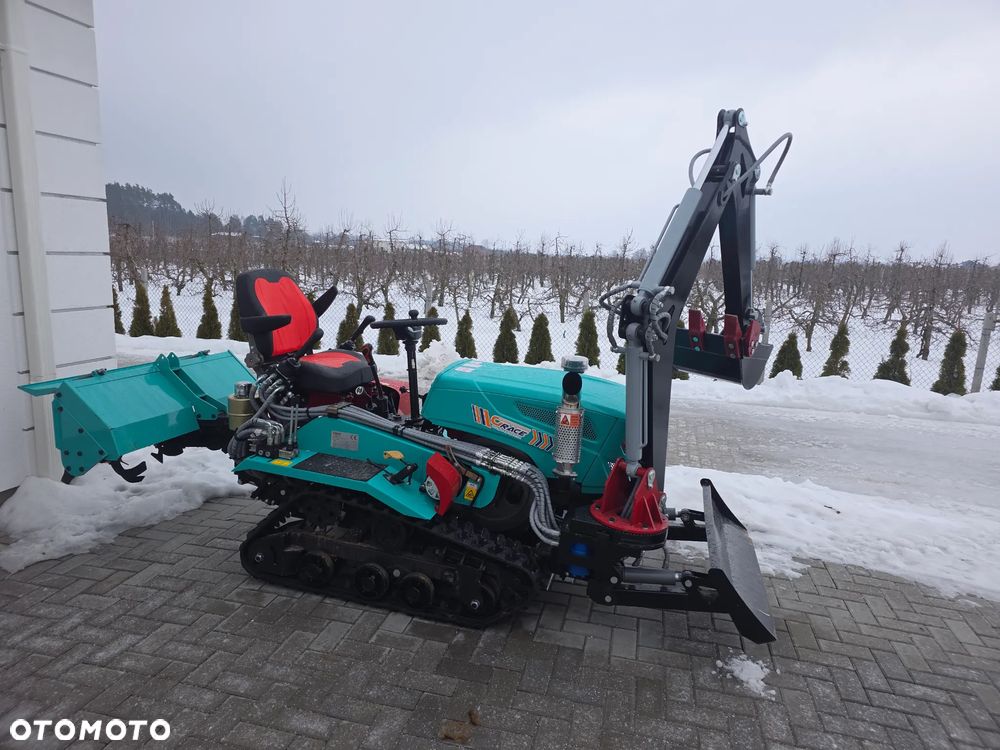 Inny traktor 35HP - 11