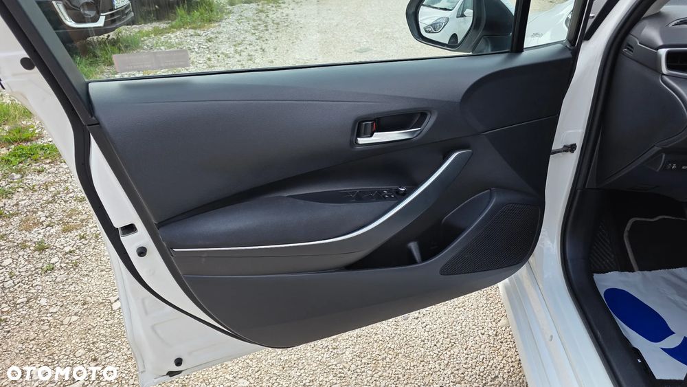 Toyota Corolla 1.8 Hybrid GPF Comfort - 11