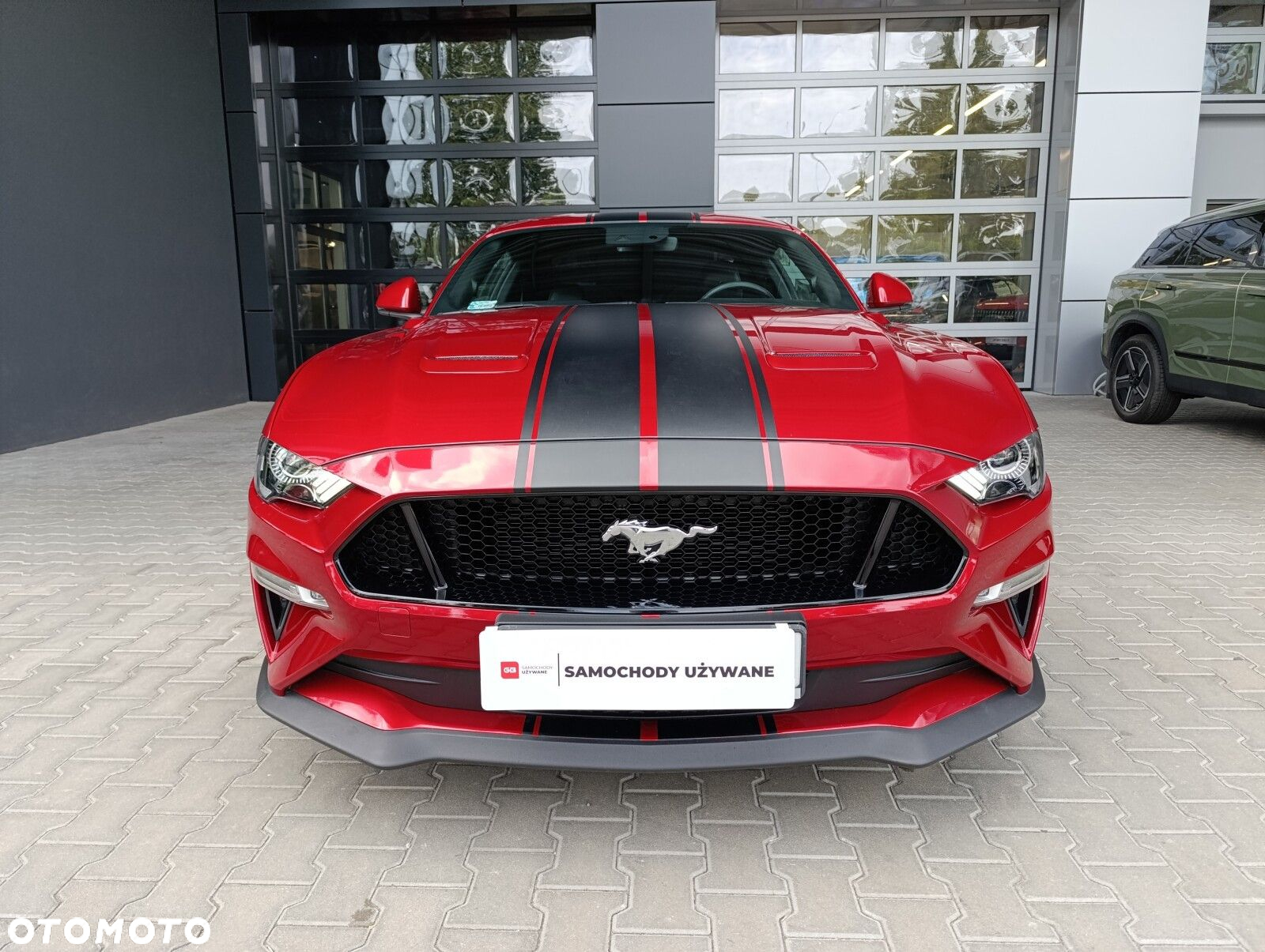 Ford Mustang - 4