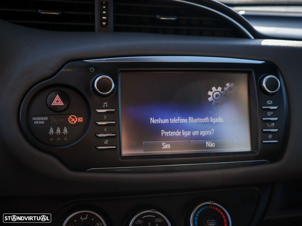 Toyota Yaris 1.0 VVT-i Exclusive - 23