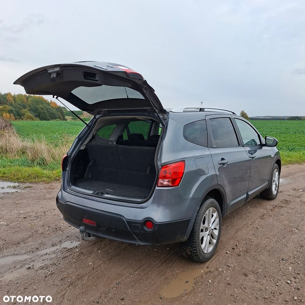 Nissan Qashqai+2 - 17