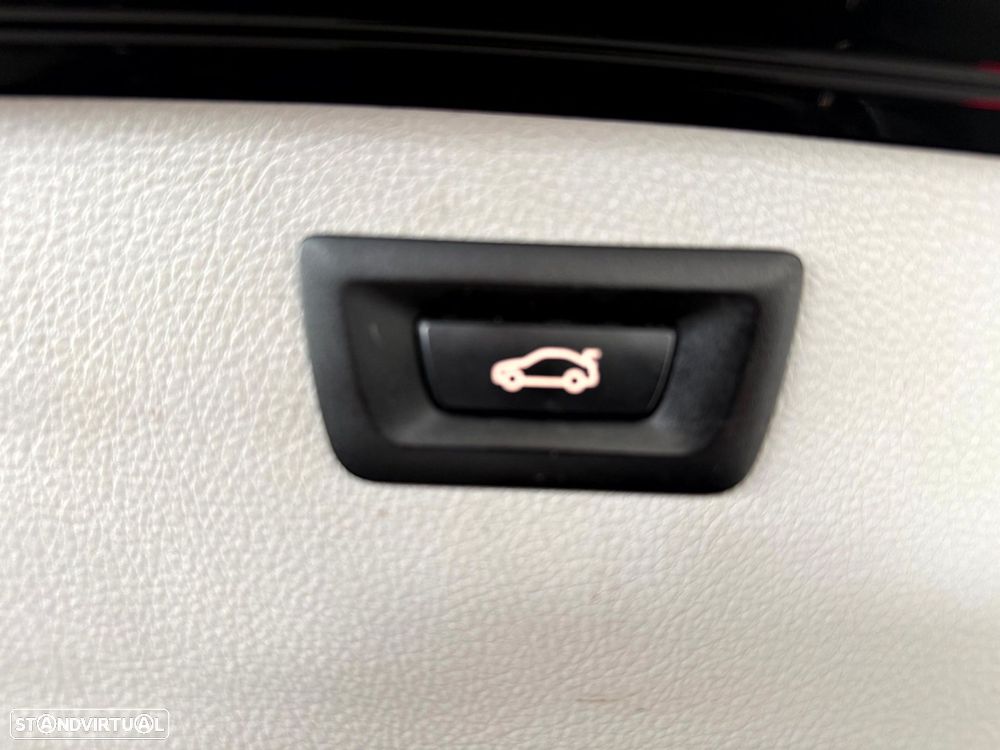 BMW 318 d Touring Navigation - 31