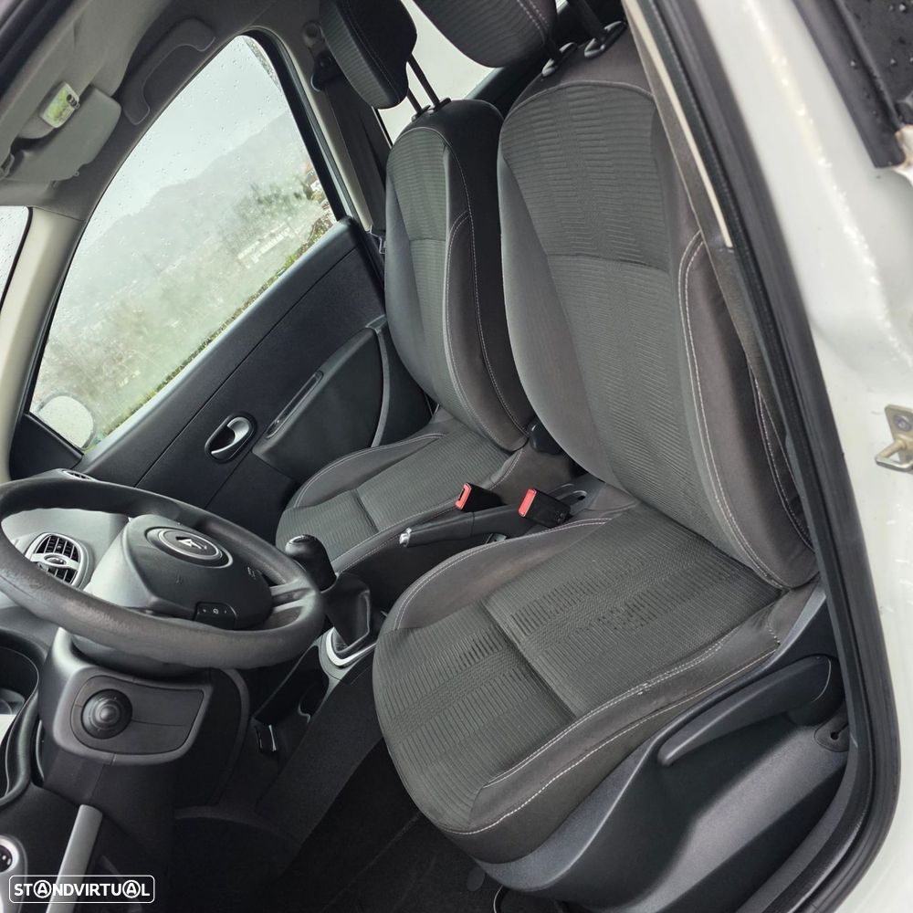 Renault Clio 1.5 dCi Dynamique S - 25