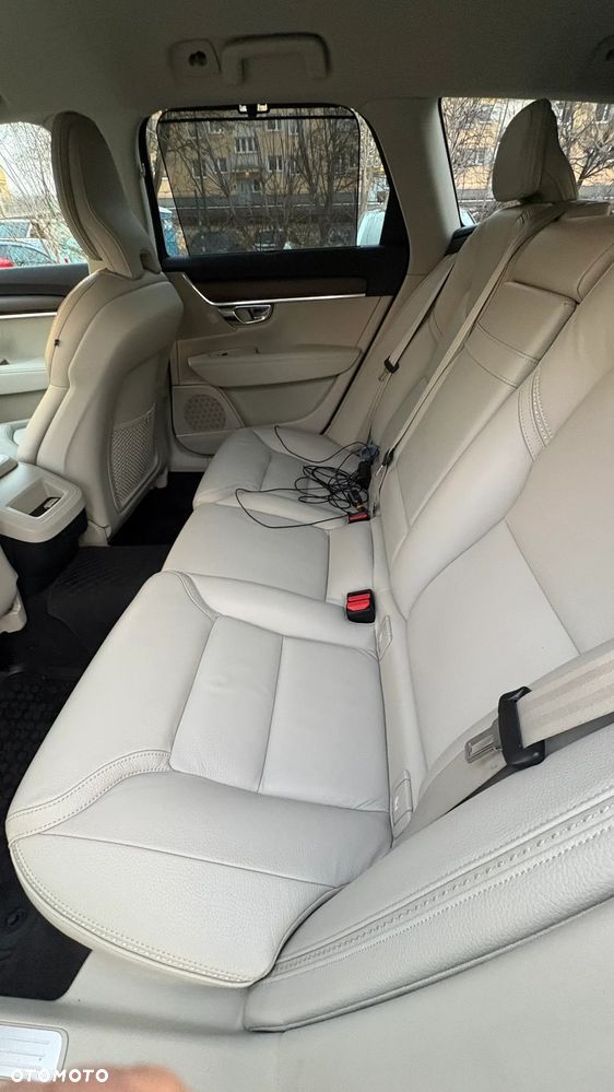 Volvo V90 D5 SCR AWD Momentum - 17