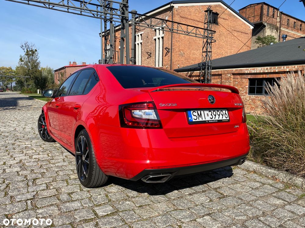 Skoda Octavia 2.0 TSI RS 245 DSG - 22