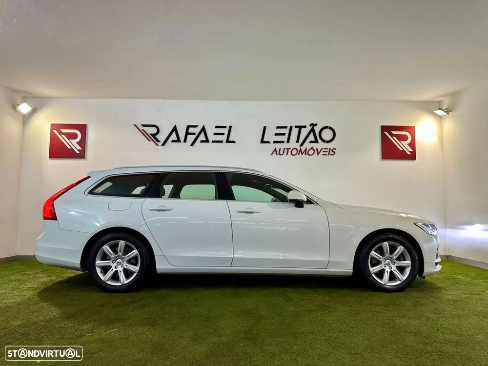Volvo V90 2.0 D4 Momentum Geartronic - 7