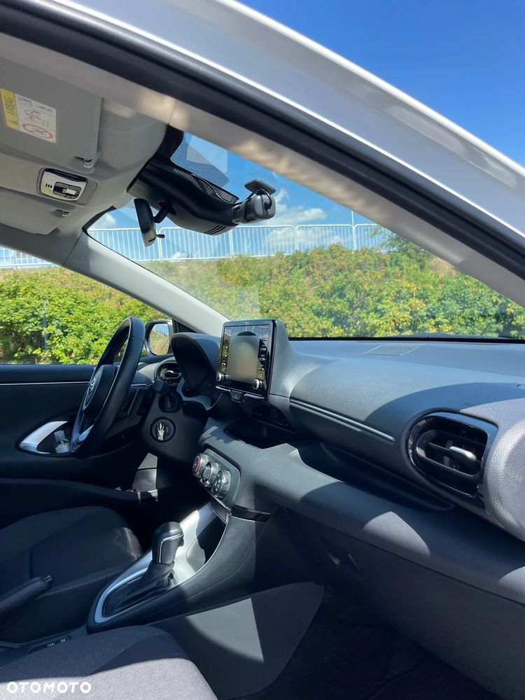 Toyota Yaris 1.5 Comfort CVT - 11