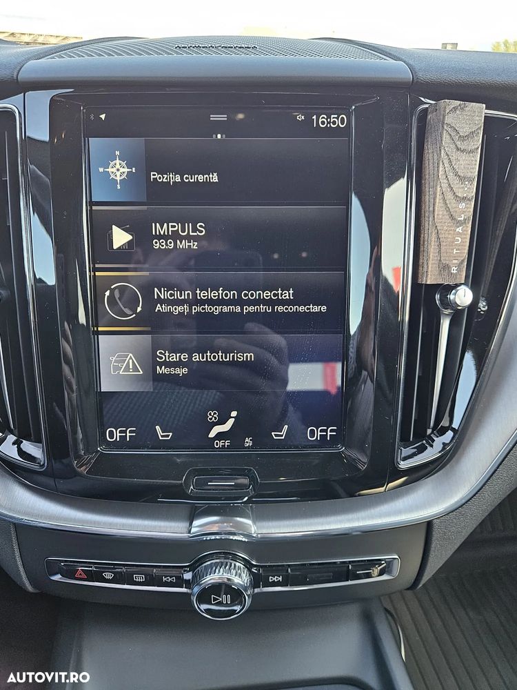 Volvo XC 60 B4 MHEV AWD Momentum Pro - 6