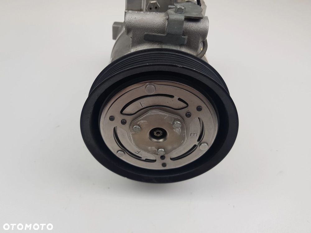 Kompresor Sprężarka klimatyzacji Volkswagen Audi 140302 - 11