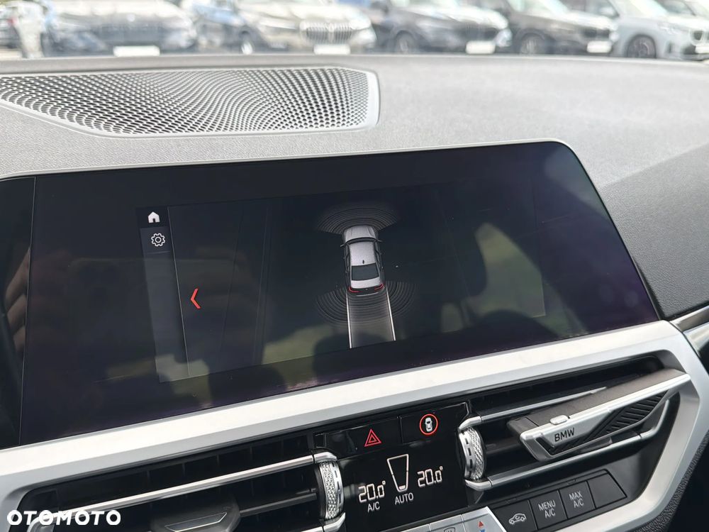 BMW Seria 3 330i Sport Line sport - 22