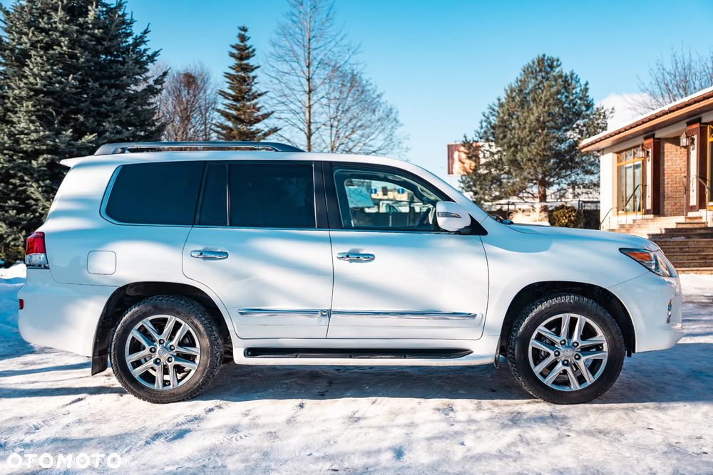 Lexus LX 570 Omotenashi - 7