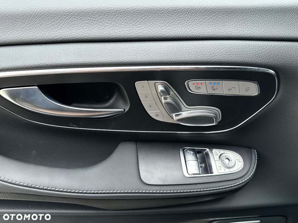 Mercedes-Benz Klasa V 300 d 4-Matic 9G-Tronic Exclusive (ekstra d³) - 10