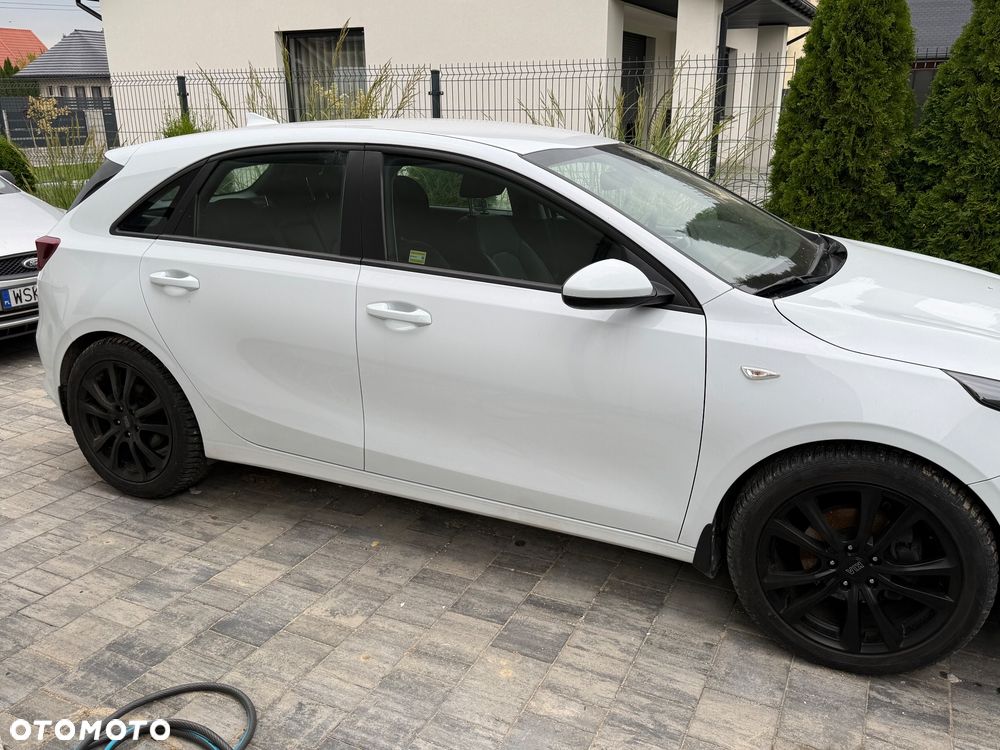 Kia Ceed 1.5 T-GDI L - 32