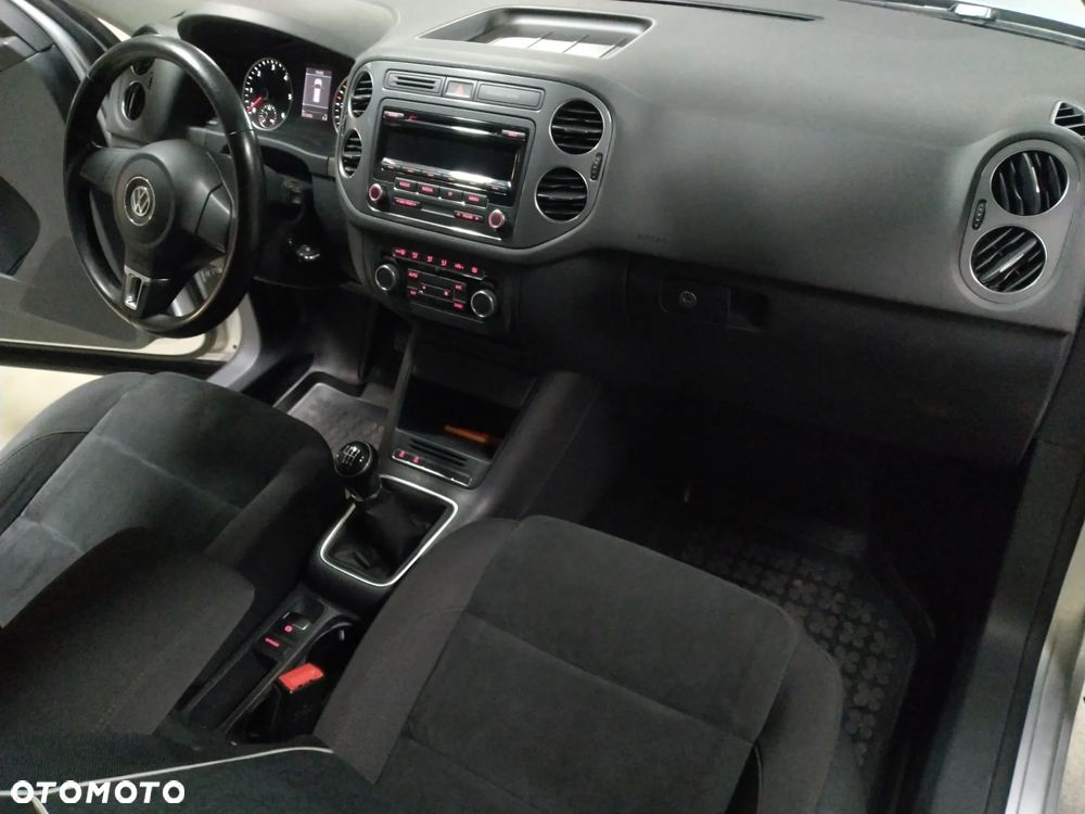 Volkswagen Tiguan - 19